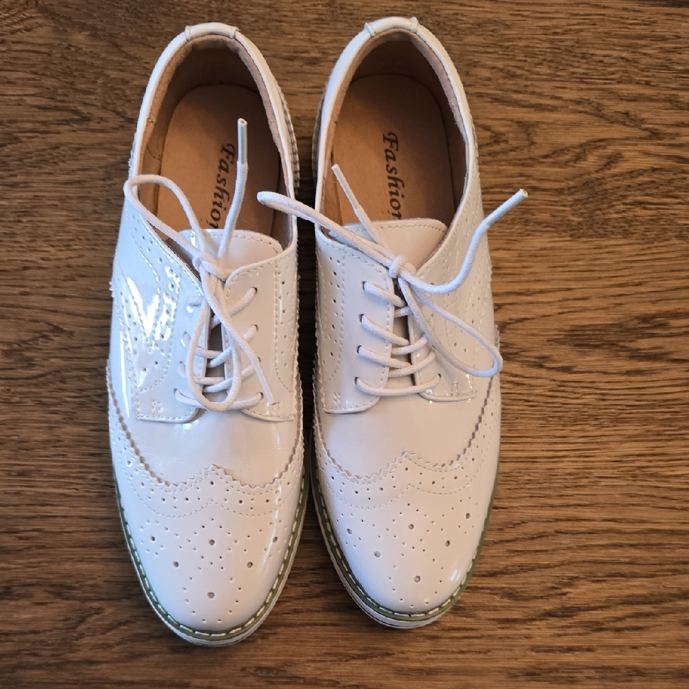 Women's Platform Lace-Up Wingtips Square Toe Oxfords Shoe